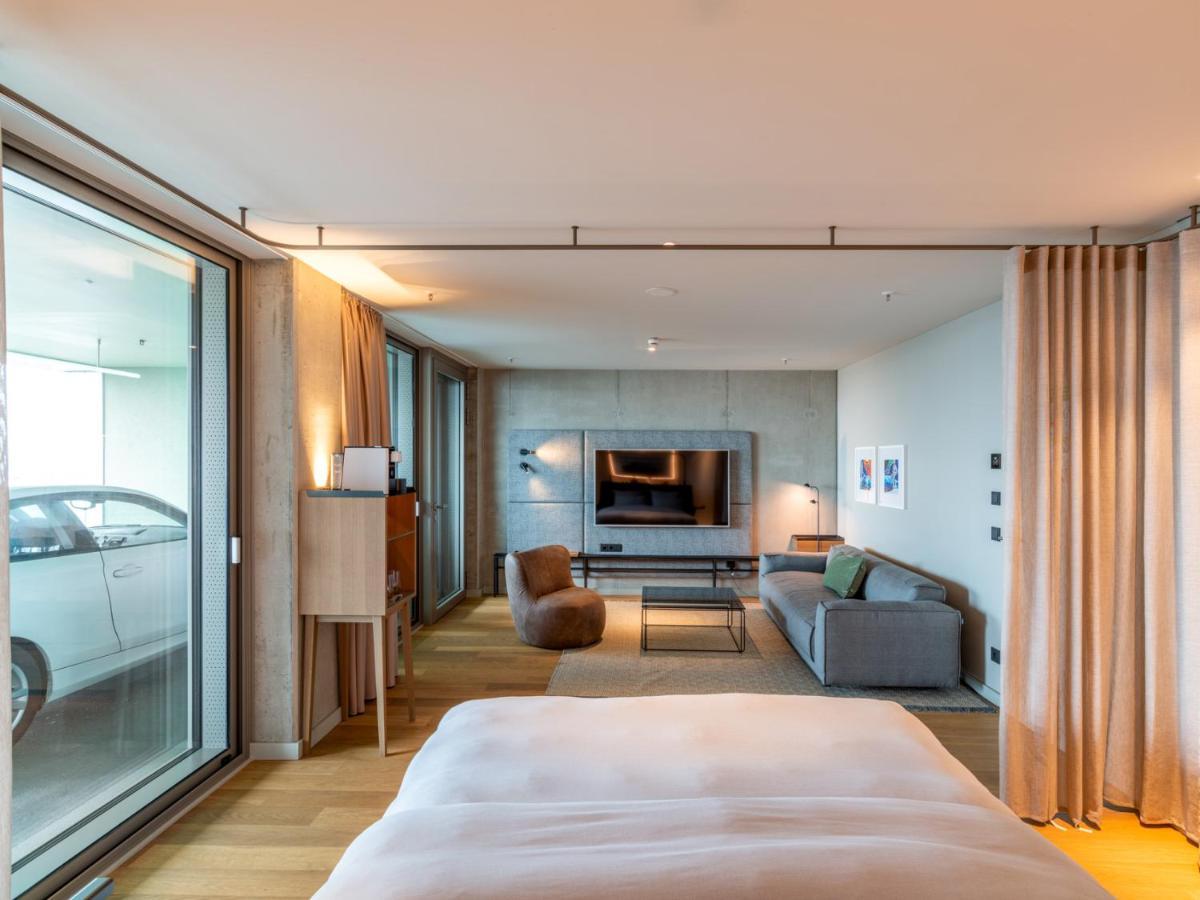 B'mine Frankfurt Airport 4*