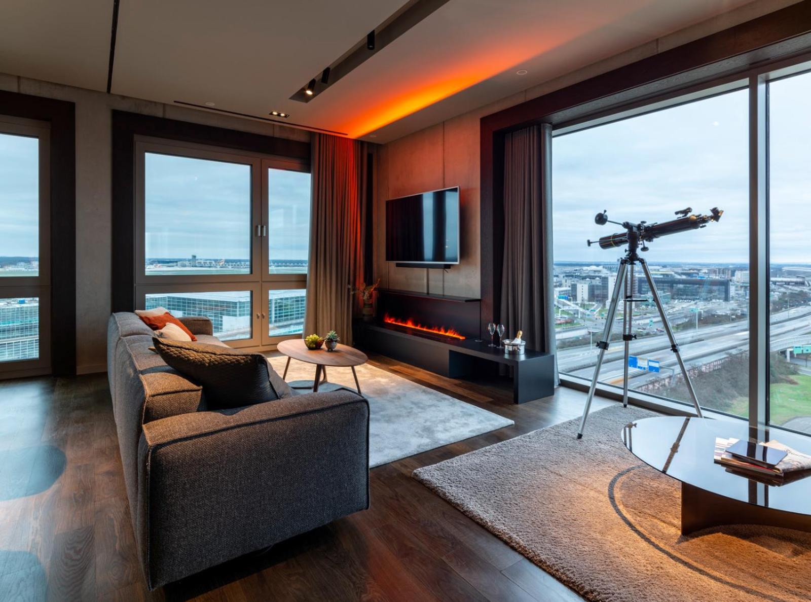 B'mine Frankfurt Airport Hotel 4*