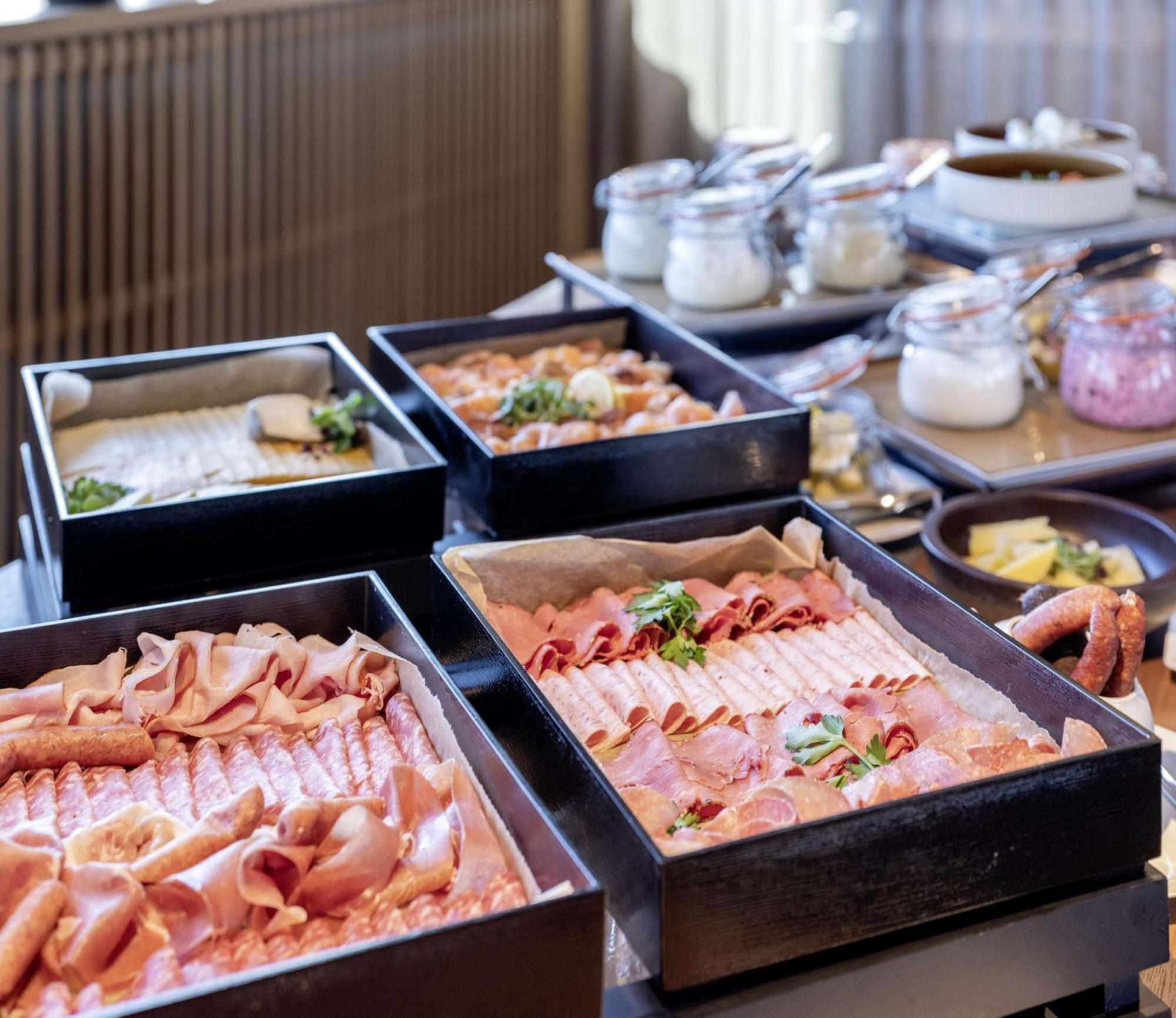 B'mine Frankfurt Airport Hotel 4*