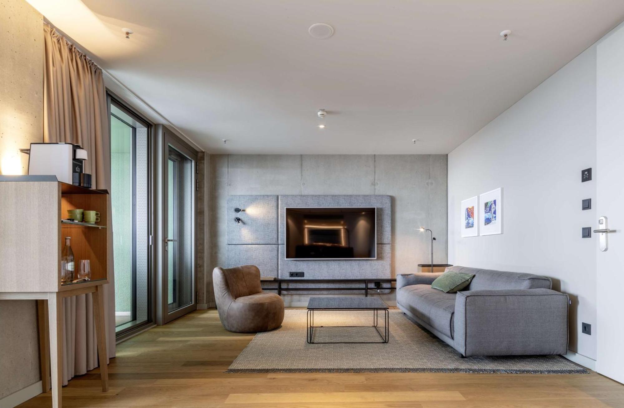 Hotel B'mine Frankfurt Airport 4*